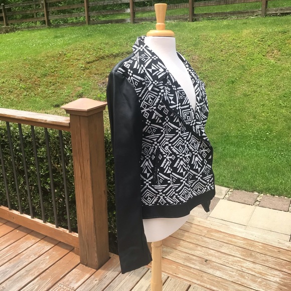 Aztec Bomber Jacket - Picture 5 of 10